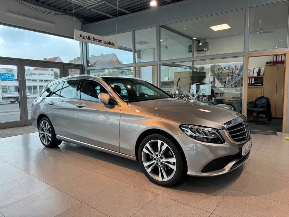 Mercedes-Benz C miniature 3