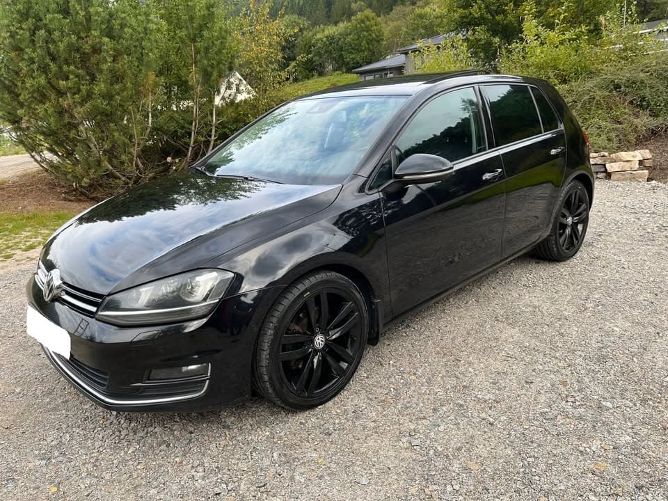 Volkswagen Golf miniature 2