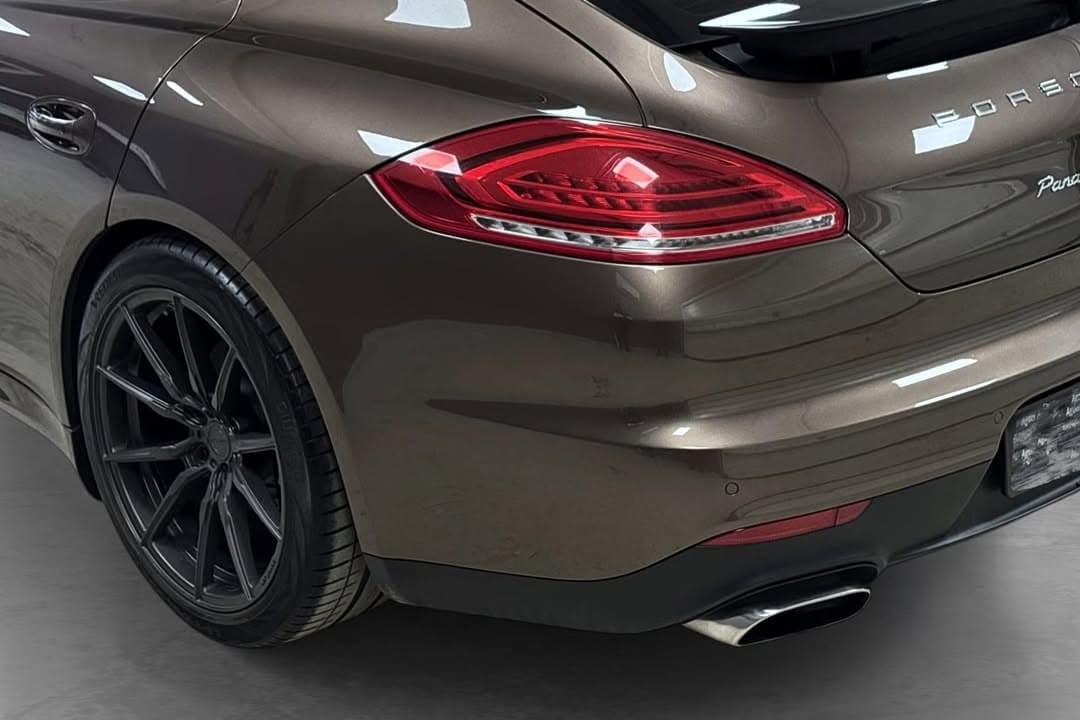Porsche Panamera - photo 12