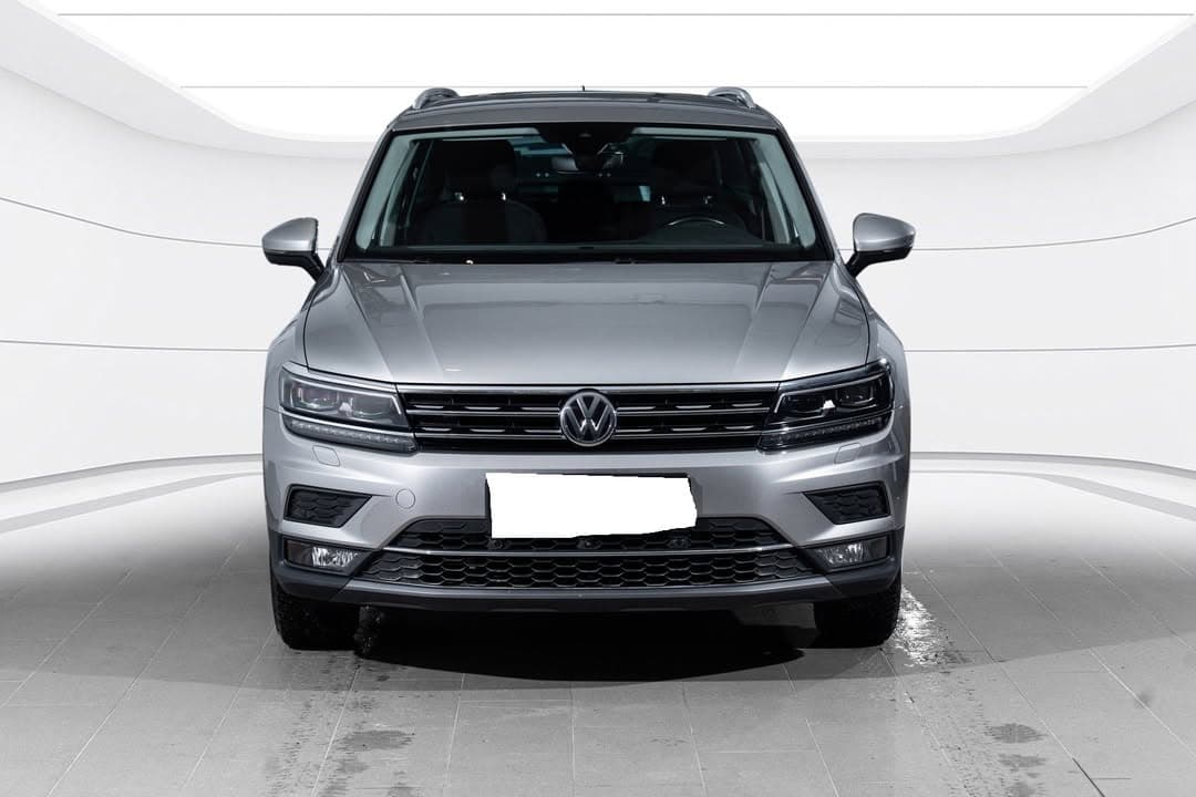 Volkswagen Tiguan miniature 3