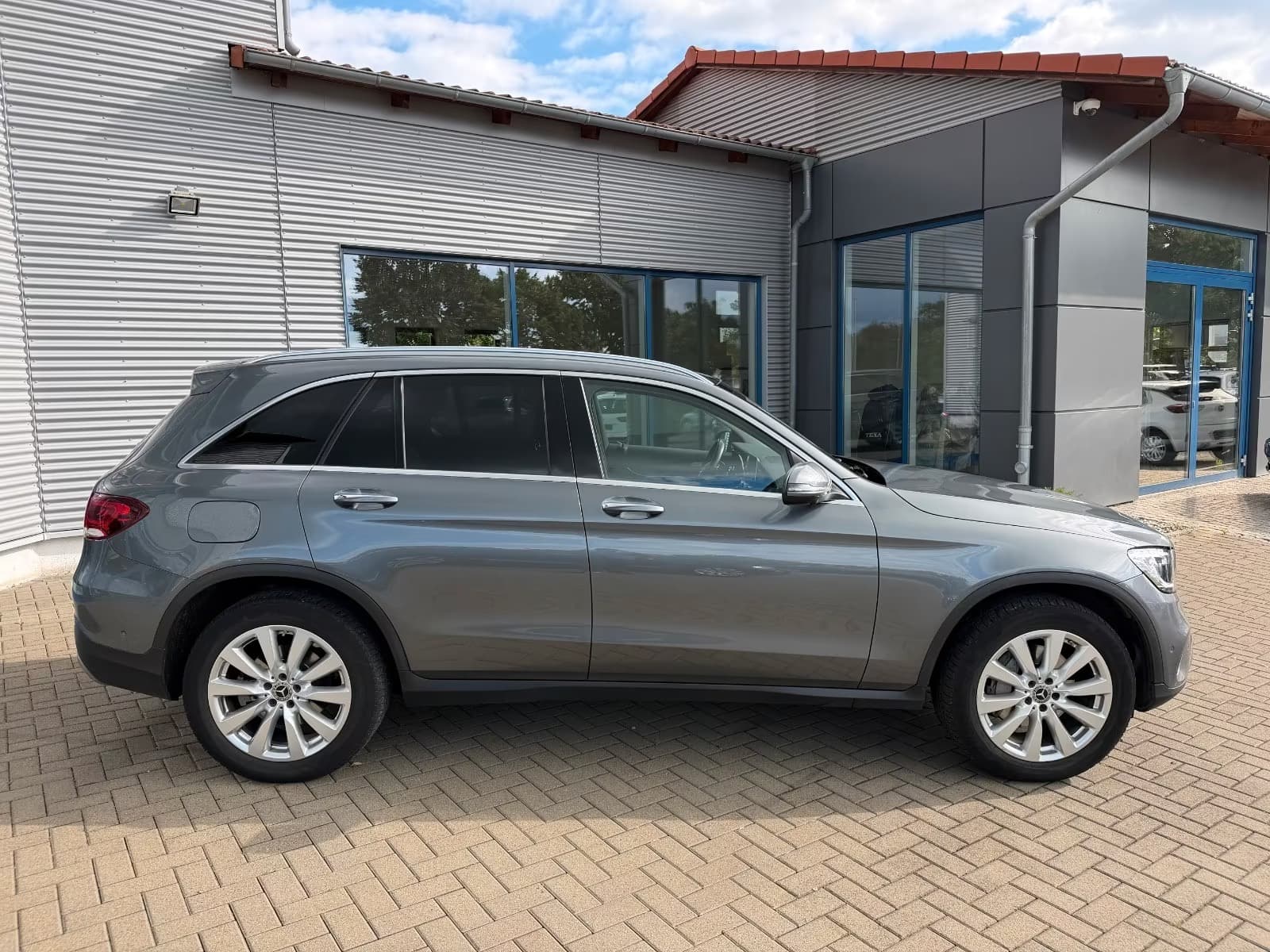 Mercedes-Benz GLC miniature 6