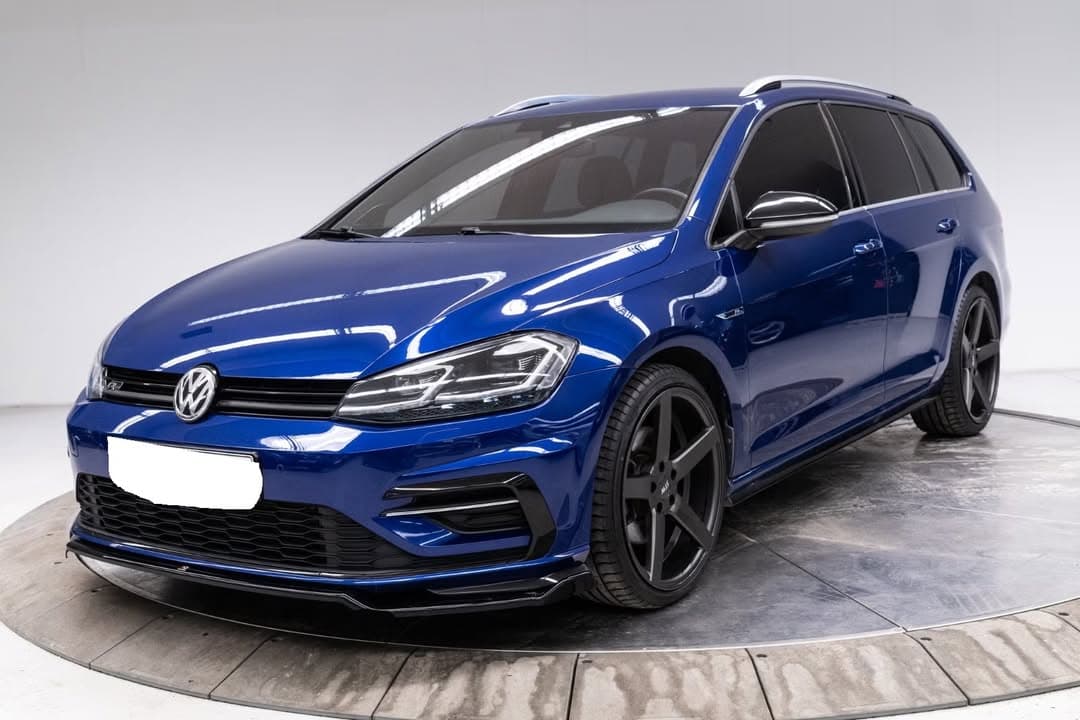 Volkswagen Golf miniature 2