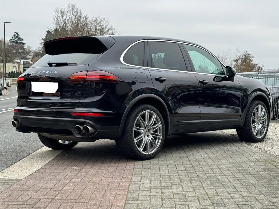 Porsche Cayenne miniature 8