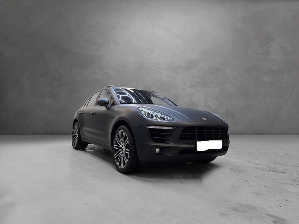 Porsche Macan miniature 2