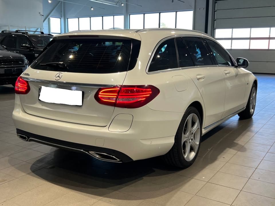 Mercedes-Benz Clase miniature 12