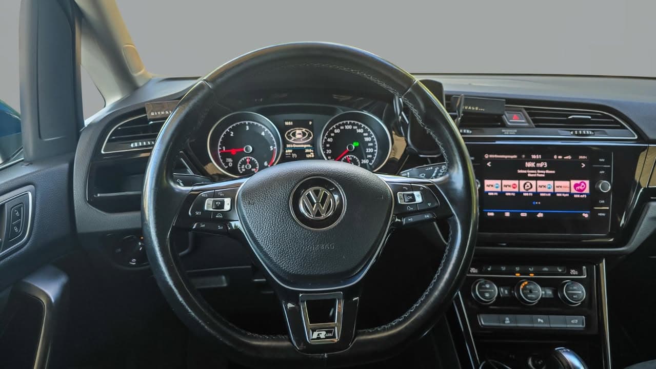 Volkswagen Golf miniature 8