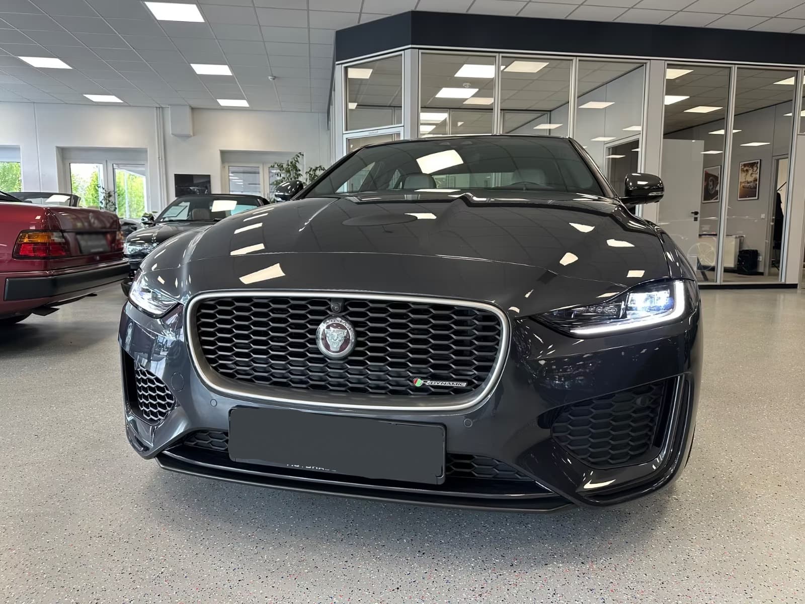 Jaguar XE