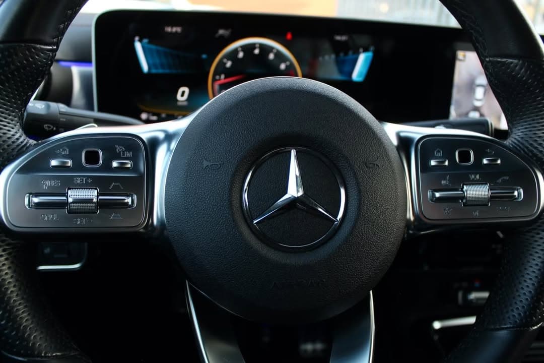 Mercedes-Benz CLA miniature 7