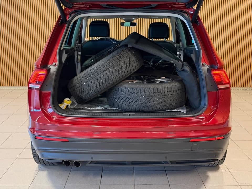 Volkswagen Tiguan miniature 10