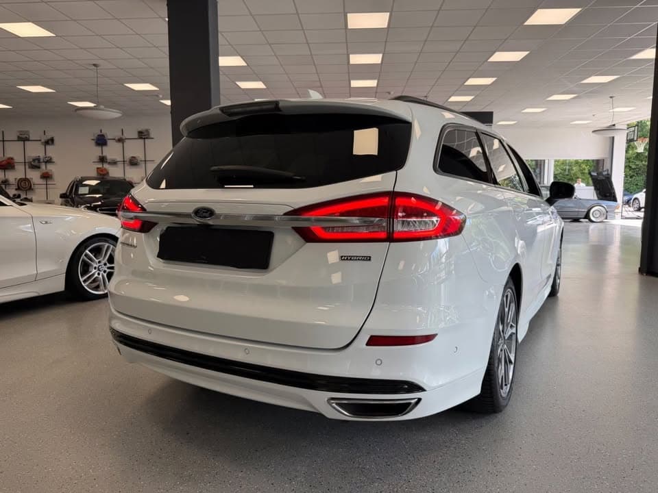 Ford Mondeo miniature 11