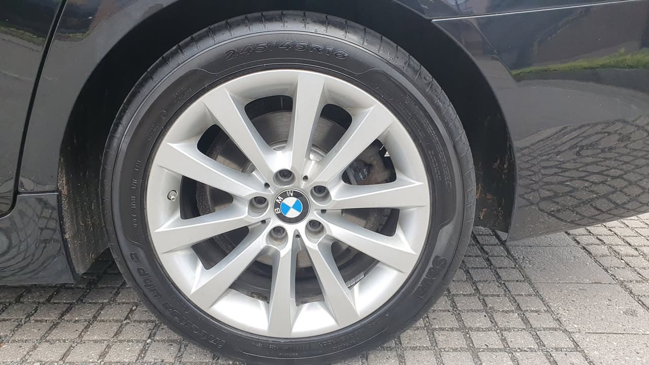 BMW Serie miniature 6