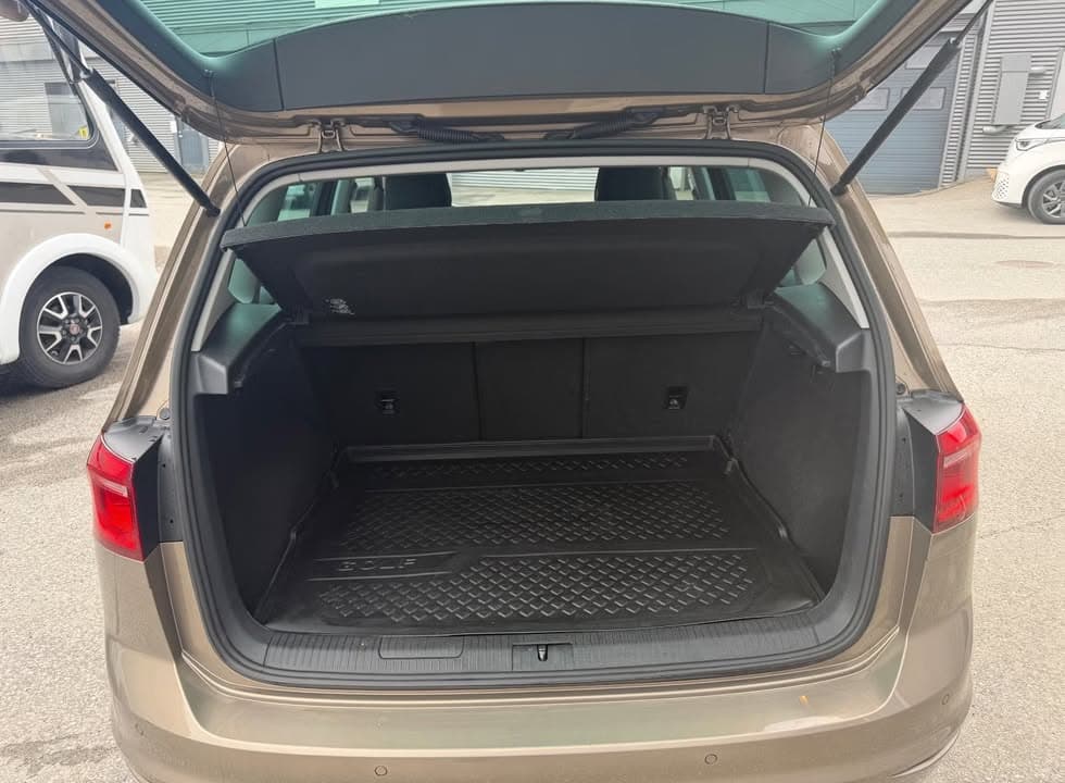Volkswagen Golf miniature 12
