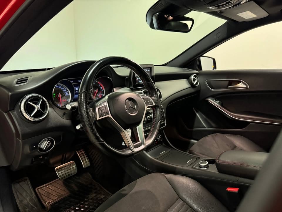 Mercedes-Benz GLA miniature 5
