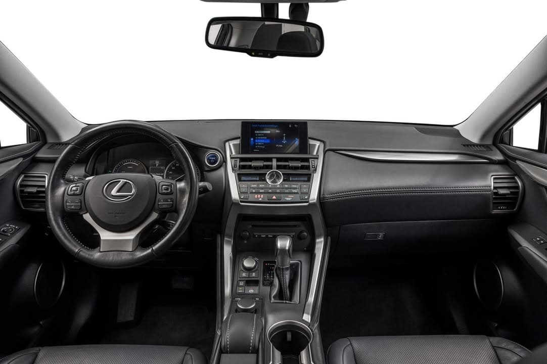 Lexus NX miniature 6