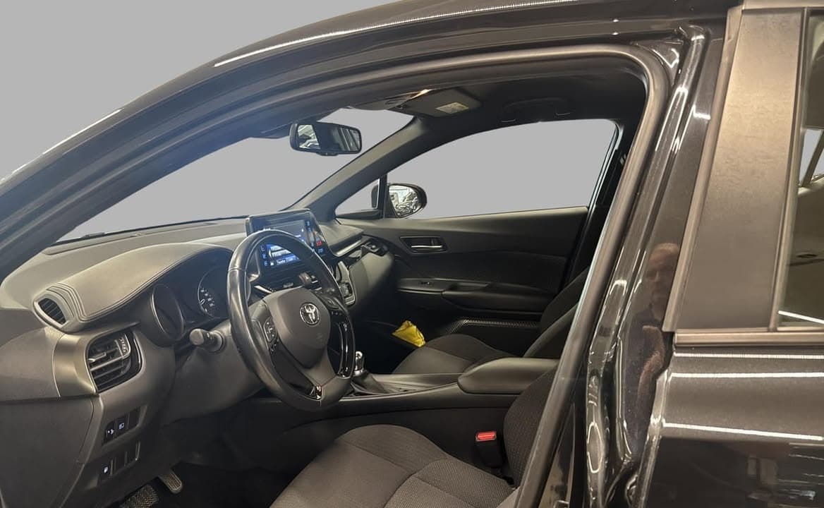 Toyota C-HR miniature 7
