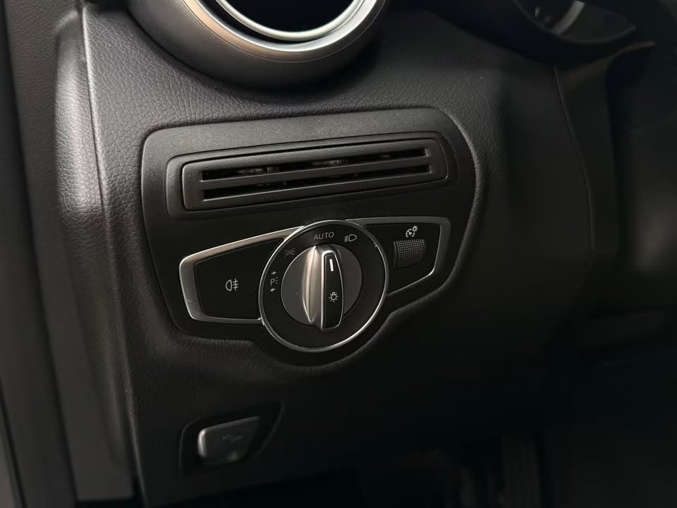 Mercedes-Benz GLC miniature 10