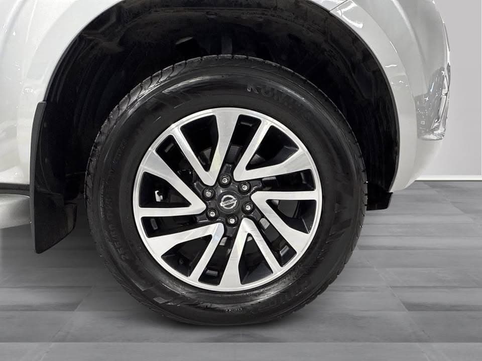 Nissan Navara miniature 12