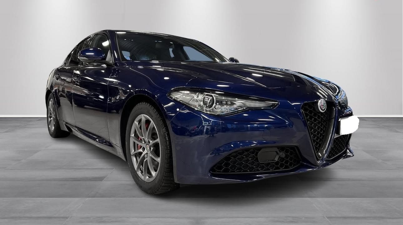 Alfa Romeo Giulia miniature 3