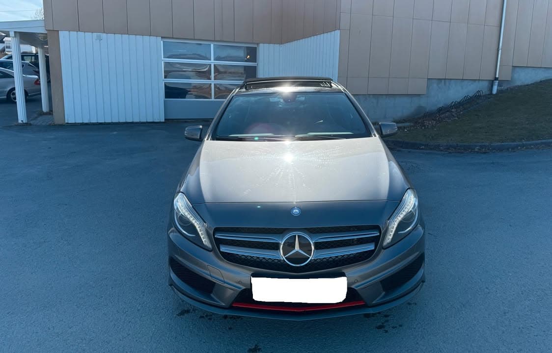 Mercedes-Benz Clase miniature 3