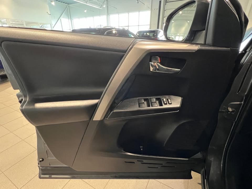 Toyota RAV miniature 9