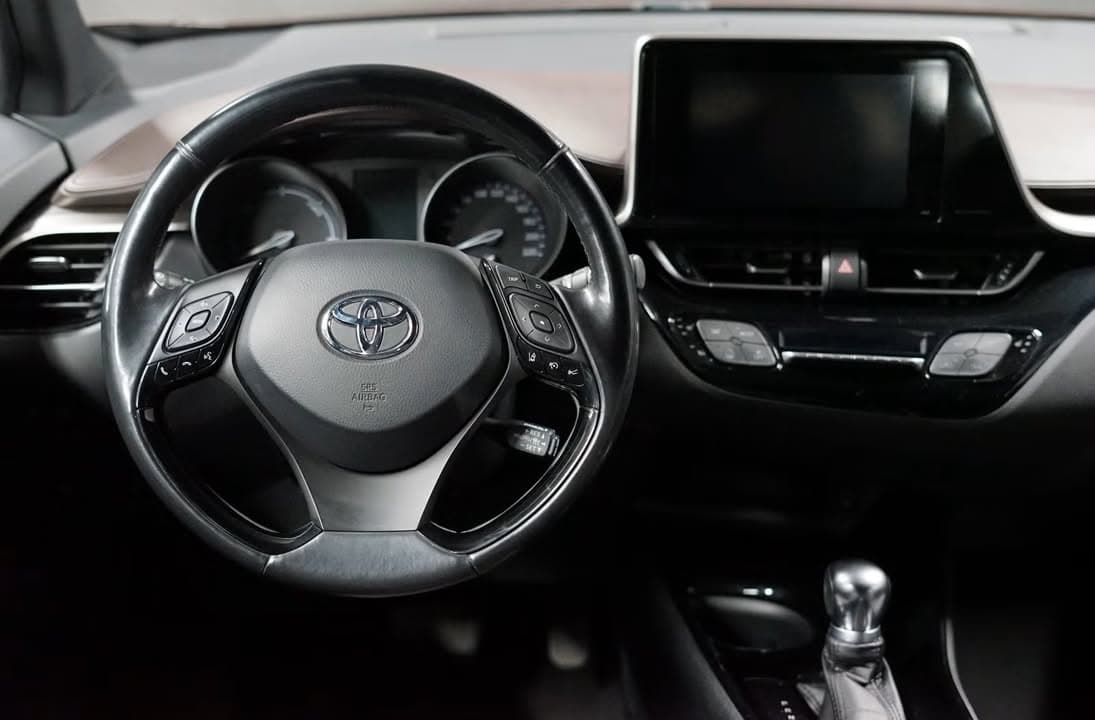 Toyota C-HR miniature 5