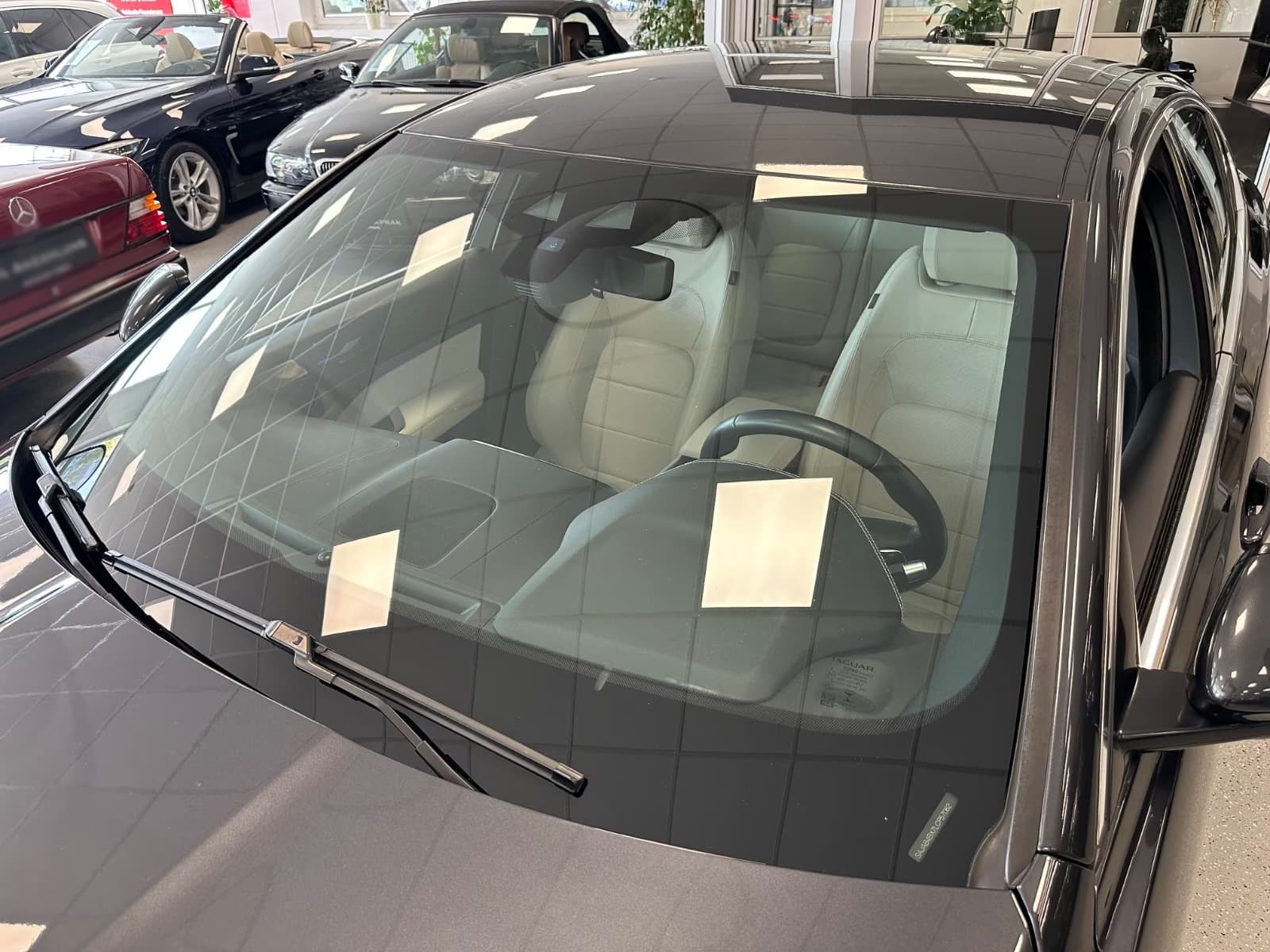 Jaguar XE miniature 5
