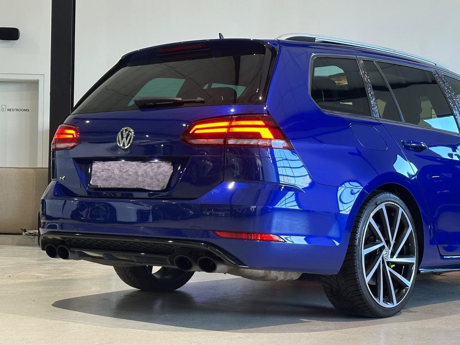 Volkswagen Golf miniature 5