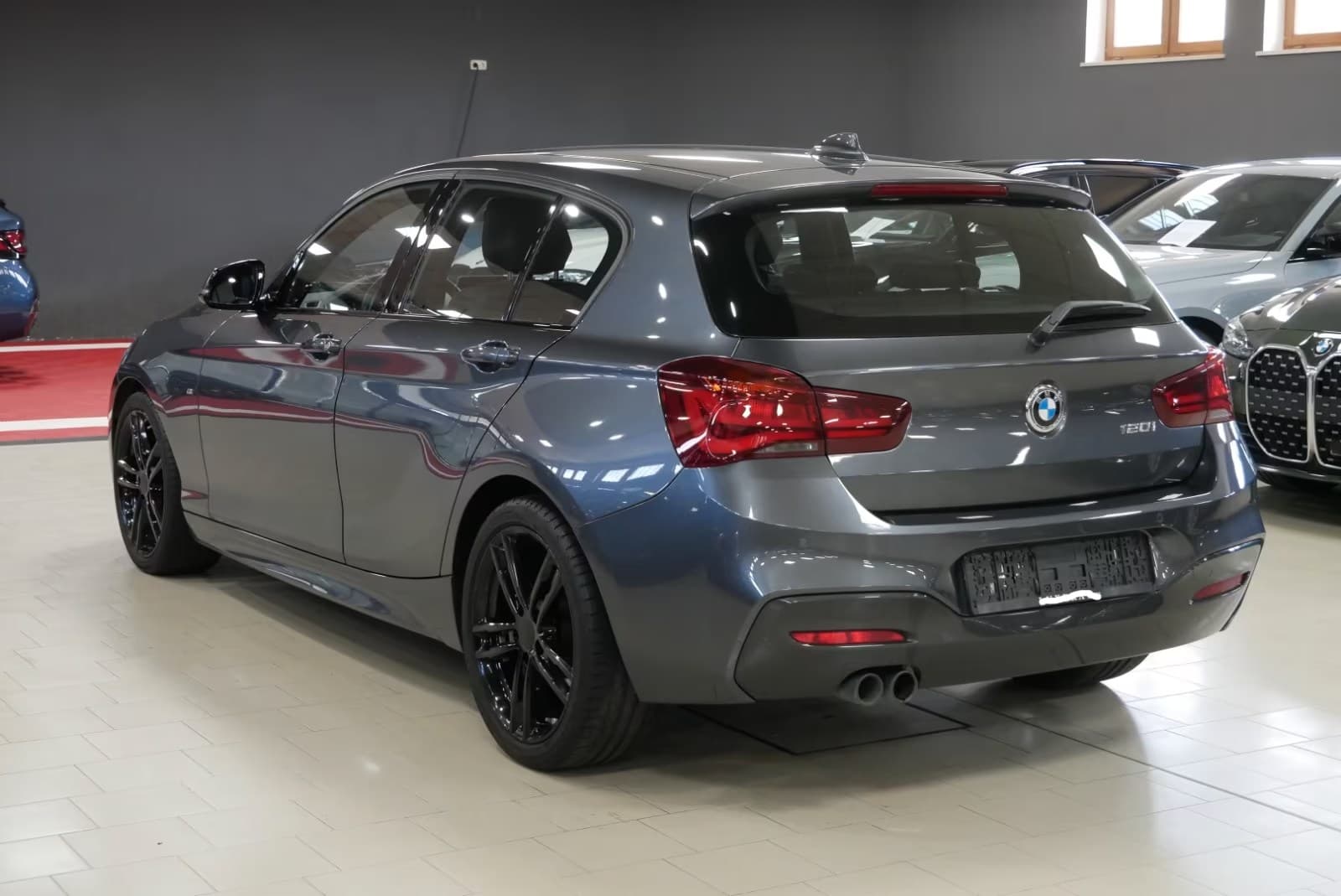 BMW 120i miniature 7