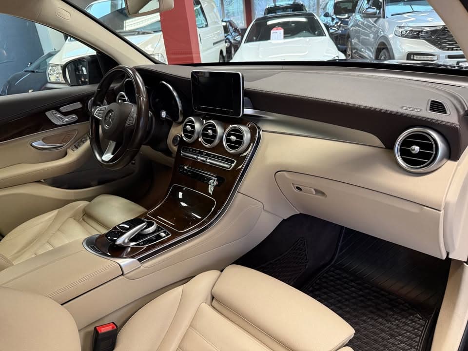 Mercedes-Benz GLC miniature 5