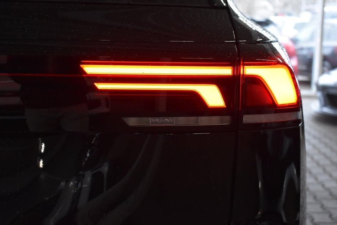 Volkswagen Tiguan miniature 6