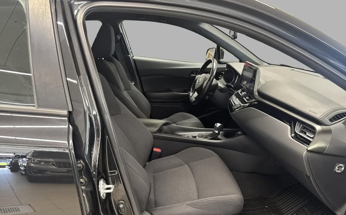 Toyota C-HR miniature 5